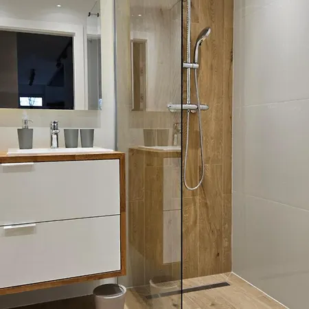 Lägenhet Salt Island Apartament Kołobrzeg